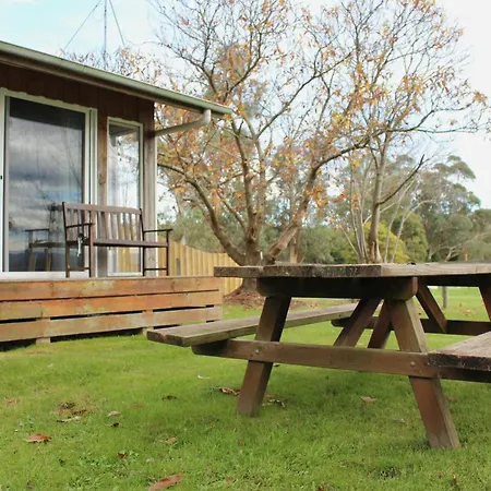 Little Sherwood Drouin Petting Zoo & Cottages Drouin West Exterior photo